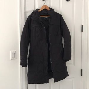 Black north face down winter parka